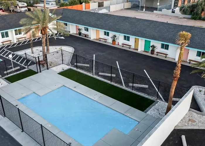 Wananapaoa Suite.komo Nui